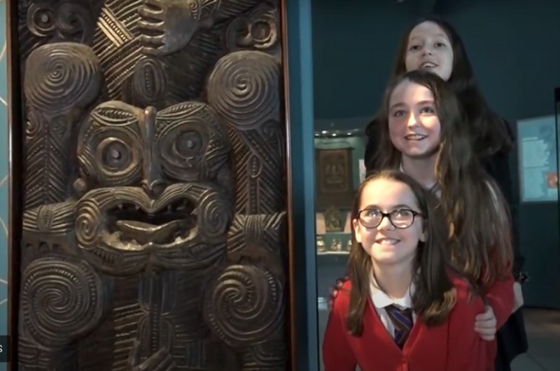 ngati-porou-children-with-panels-thumbnail-1.jpg